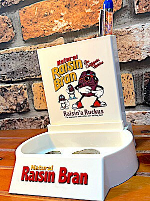 カリフォルニアレーズン グッズ アメリカン雑貨 PEN STAND CALIFORNIA RAISIN ペン立て小銭置き 置物 小物入れ パブ バーグッズ ガレージ 店舗 ディスプレイ