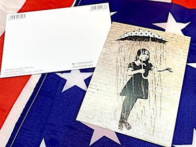 楽天アメリカン雑貨インテリア【1985】【TIME SALE】アメリカン雑貨 ポストカード Banksy バンクシー Streetart Step into the World 絵はがき 手紙 ハガキ メッセージカード 絵画 壁画 画家 美術