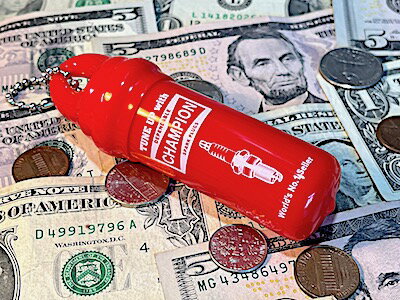 RUBBER MULTI CASE アメリカン雑貨 ラバーマルチケース PLUG CHAMPION RED ピルケース アクセサリーケース 小物入れ RUBBER MULTI CASE アメリカン雑貨 ラバーマルチケース PLUG CHAMPION RED ピルケース アクセサリーケース 小物入れ