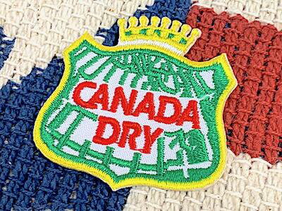 アメリカン雑貨 ワッペン アップリケ CANADA DRY ジンジャーエール アイロンパッチ ファッション小物 ..