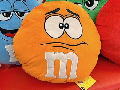m&m's グッズ アメリカン雑貨 エムアンドエムズ ラウンドクッション ORANGE 枕 ギフト プレゼントのサムネイル