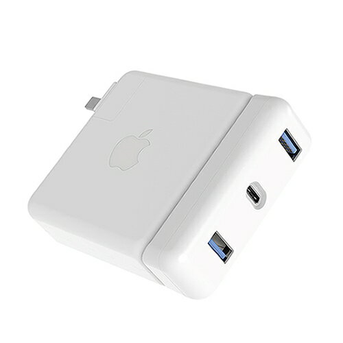 Apple純正61W USB-C電源アダプタ用充電、データ通信のUSBポート搭載ハブHyperDrive Apple 61W USB-C電源アダプタ用USB-C Hubは、Apple純正USB-C電源アダプタにつけるだけで、iPhoneやMacBook、iPad、他多様なノートパソコンなど、最大3台まで同時充電可能な、最もスマートに設計されたApple 61W Power Adapter専用のUSB-Cハブです。 ●3台まで同時充電可能(MacBook Proまで完全対応) お持ちののApple純正USB-C電源アダプタのUSB-Cポートにつけるだけで、iPhone、iPadはもちろんMacBook Proまで完全対応するので、3台同時充電が可能です。 ●充電はもちろん、データ通信可能なUSBポートも搭載 一つのUSB-Cポートと、2つのUSB-Aポートを搭載し、充電はもちろん、データ通信もできます。自宅、会社、カフェなどに簡単に持ち運べる軽量なので、どんな場所でも必要に応じてポートを増やせます。 ●Apple純正電源アダプタと完全にマッチするホワイトカラー Apple電源アダプタのホワイトカラーを活かしたハブ本体は、アダプタのUSB-Cポートに簡単に密着させるようにデザインされています。 ●ホワイトカラーのシリコンスリーブ付き 付属のシリコンスリーブを利用すると、Hyper特有のデザイン性を崩さず、移動中などにも安心して運べます。また、ハブ本体のみならずApple電源アダプタのボディーにも傷防止の効果があります。 ※Apple純正電源アダプタは付属しておりません。 ※87Wモデルと61Wモデルは同じデザインですが、サイズは若干違いますので、手持のアダプタの確認後ご購入お願いいたします。本体サイズ(cm):幅2.8×高さ7.4×奥行2.5cm 重量:10g 素材:PC HyperDrivHu本体、シリコンスリーブ、取扱説明書 【出力 ・2×US3.Type-ポー5Gbp(最12.5W ・1×USB-PoweDeliver(最58W) 【入力】 ・1×USB-C ※商品の色合いや仕様、商品パッケージは予告なく変更される場合があります。 ※製品の仕様、デザインは改良などのため事前予告なしに変更する場合があります。 保証期間:1年間 生産国:中国PCアクセサリー＞USBハブ＞＞＞