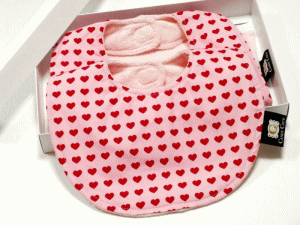 【ポイント20倍】【送料無料】出産祝い 出産祝 女の子 よだれかけ2枚セット/キャンディココ・ピンクラブリーハート 【代引不可】