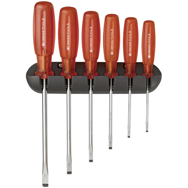 ■商品内容PB SWISS TOOLS 6240 マルチクラフト ドライバーセット ホルダー付●ホルダー付き。■商品スペック●質量(g)：685【セット内容/付属品】●セット内容：マルチクラフトマイナスドライバー(6100-1・2・3・4・5・6)、ホルダー■送料・配送についての注意事項●本商品の出荷目安は【1 - 5営業日　※土日・祝除く】となります。●お取り寄せ商品のため、稀にご注文入れ違い等により欠品・遅延となる場合がございます。●本商品は仕入元より配送となるため、沖縄・離島への配送はできません。[ 6240 ]DIY・工具＞手動工具＞締付工具＞ドライバー＞