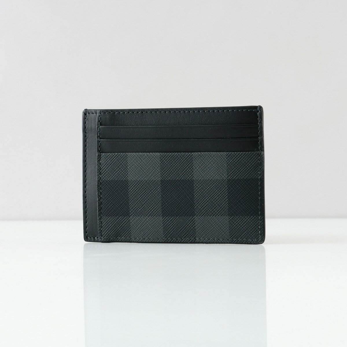 バーバリー BURBERRY カードケース メンズ レディース ダークグレー チャコール CHARCOAL 定期入れ チャコール マネークリップ マネークリップ チェック シンプル 人気 おしゃれ ブランド 高級 8070202 A1208MS CHASE BRT