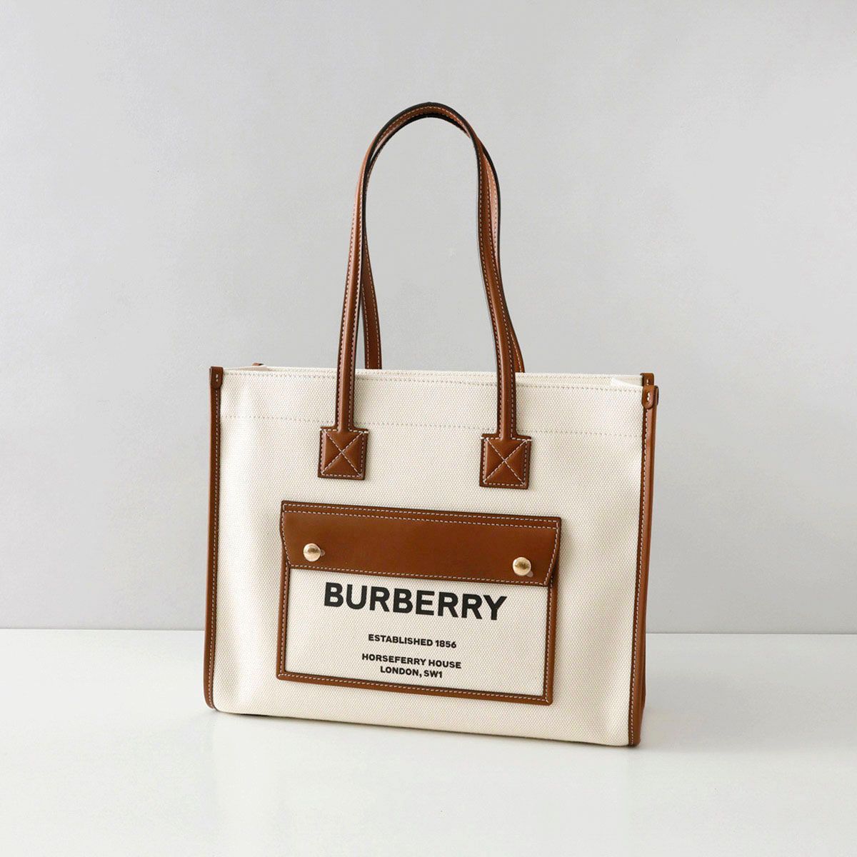 バーバリー トートバッグ（レディース） バーバリー BURBERRY トートバッグ バッグ ショルダーハンドル ハンドバッグ A4収納可 キャンバス レザー おしゃれ ブランド 高級 ナチュラル NATURAL/TAN A1395 8044138 LL6 LL SM POCKET DTL TOTE LL6 レディース