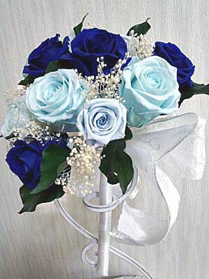 【送料無料】[当店最安値]おしゃれなブーケ　インテリア　結婚式　結婚祝い　プリザーブドフラワーブーケ　幸せ色のグラデーションブルーカラー(ナチュラルローズ使用)