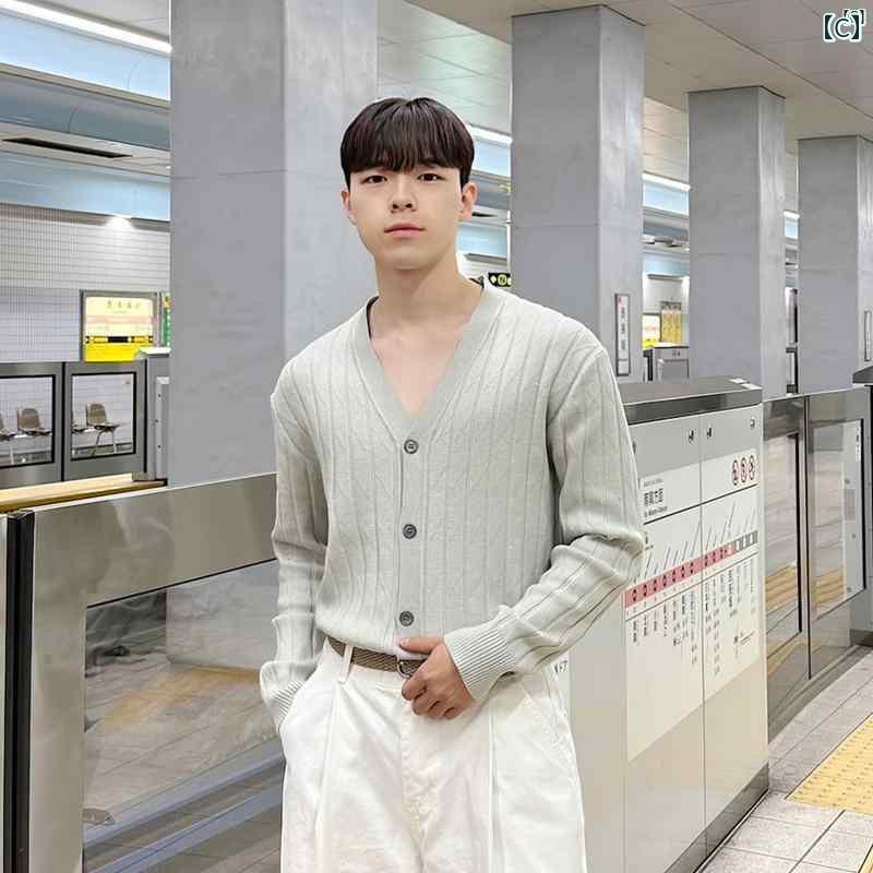 春 コーデ メンズ 用 服 大人 紳士服 アメリカン カジュアル ストレート フレア マルチ ポケット 迷彩 ジーンズ パンツ ワークウェア カジュアル 通勤スタイル 重ね着コーデ ゆったりシルエット 快適フィット 動きやすい デイリー