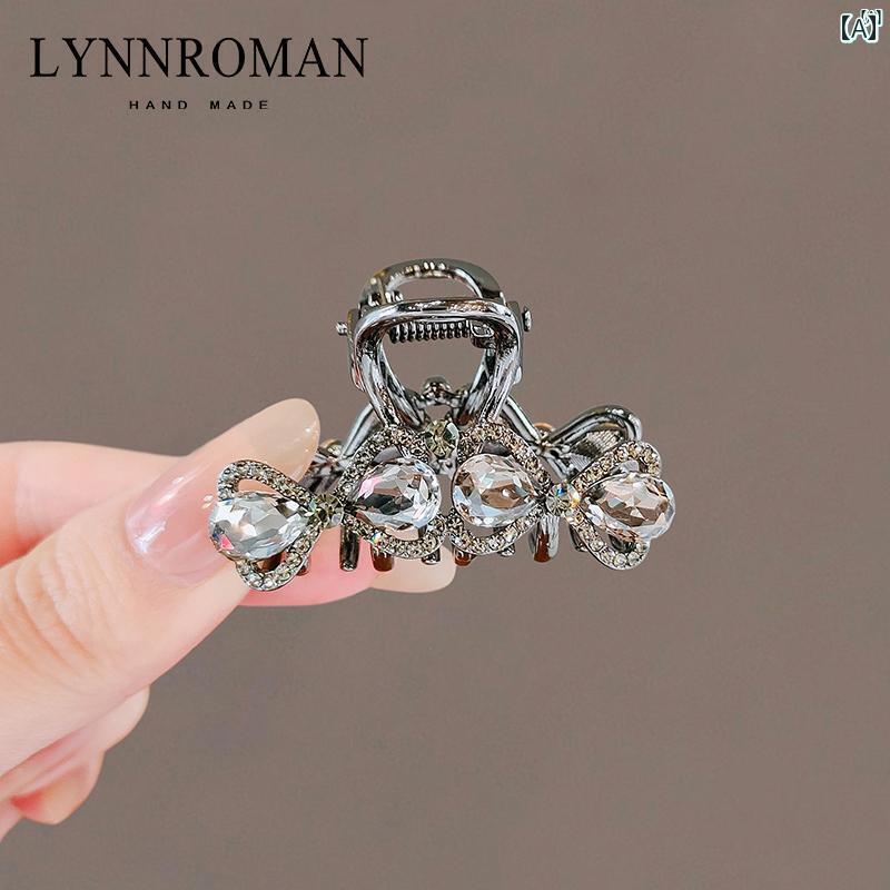 レディース アクセサリー　小物　かわいい　綺麗　ファッション　オシャレ LYNNROMAN ヘア クリップ 新 クリスタル 小柄 ハーフ サメ