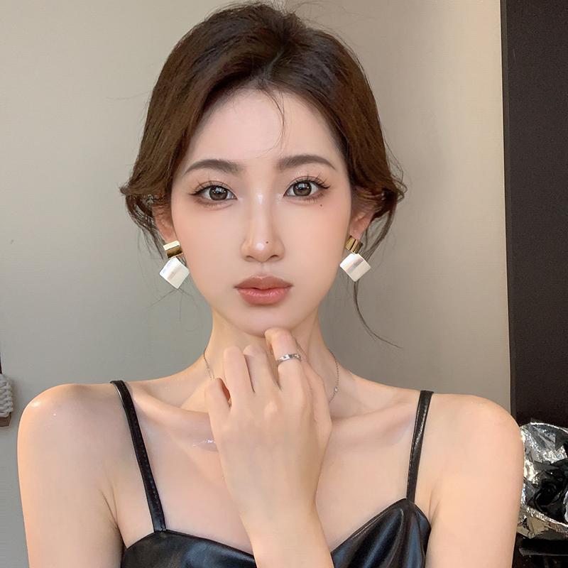 レディース　ファッション　レディース　オシャレ　綺麗　アクセサリー シンプル 幾何学的 クール イヤ..