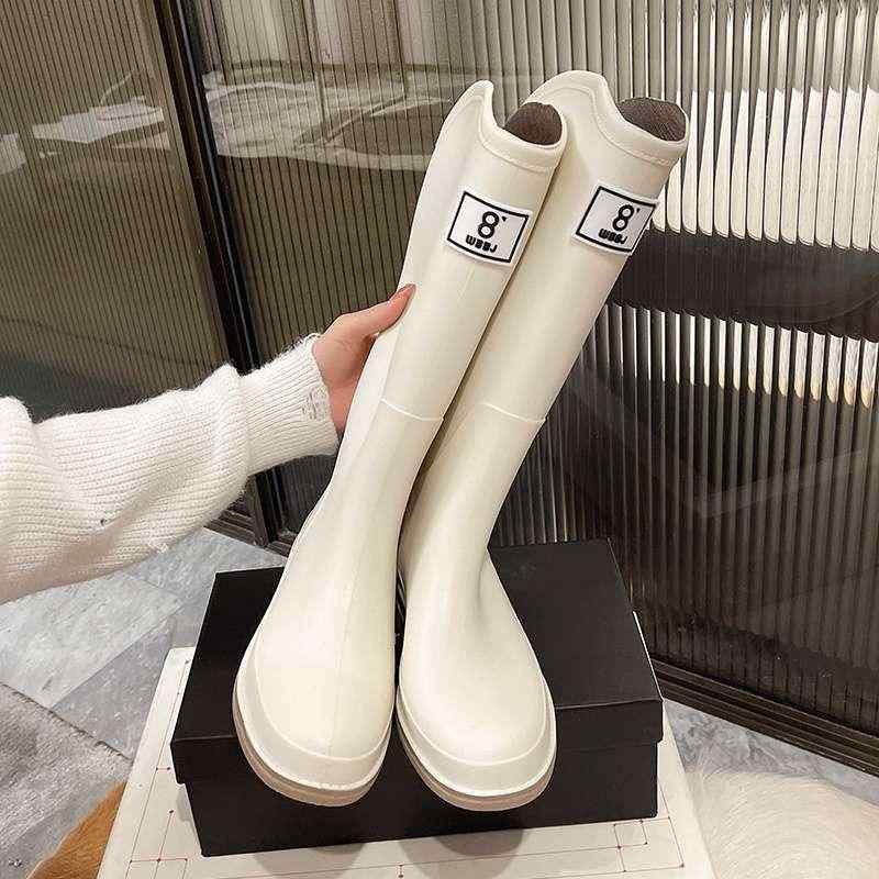 ・カテゴリ: 女性用レインシューズ・性別: 女性・筒丈: 高筒・主な素材: PVC・カラー展開: 黒、緑、赤、黄、青・サイズ展開: 36、37、38、39、40