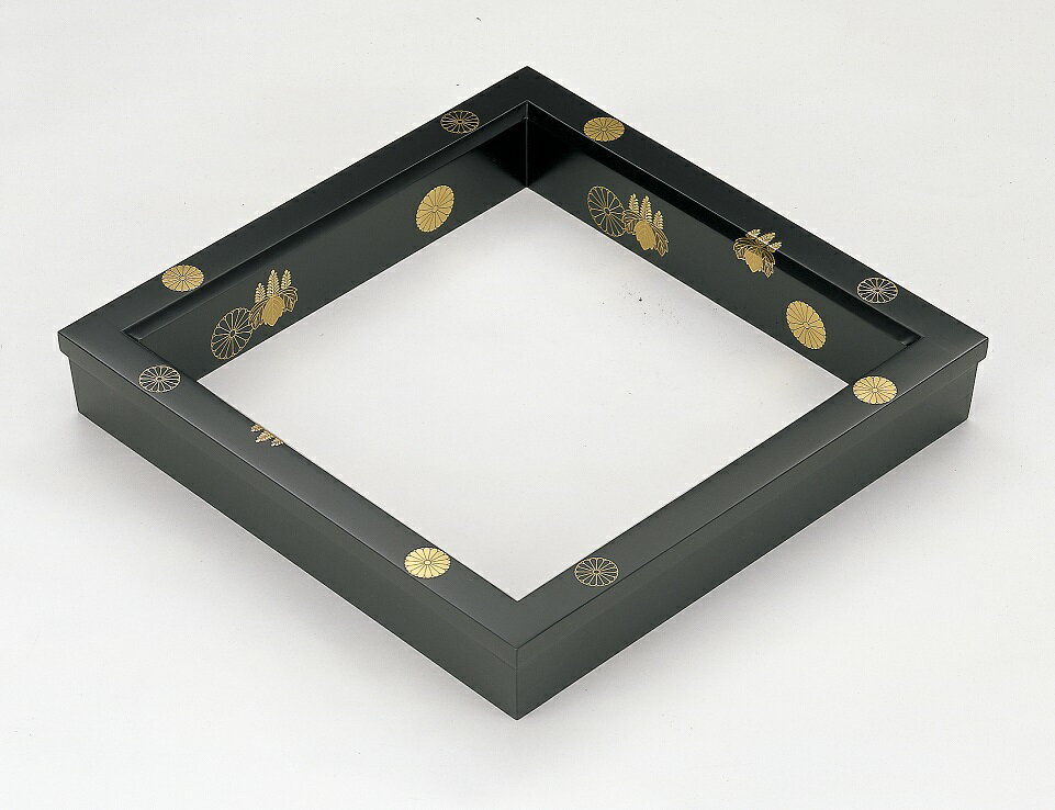 【茶道具】炉縁　真塗　高台寺蒔絵中村宗悦作　（桐箱）たたみ防衣付