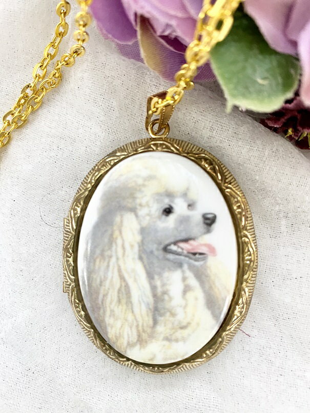Rakuten - かわいい大き目ロケットペンダント　ホワイトプードル　犬雑貨　アクセサリー　ネックレス