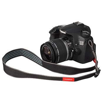 【中古】ハクバ HAKUBA カメラストラップ テーパードストラップ25 ブラック しなやかで巻き付けやすい 幅広 一眼レフ ミラーレス KST-60TP25BK【メーカー名】【メーカー型番】【ブランド名】ハクバ カメラ・双眼鏡用ストラップ・ホルダー 【商品説明】ハクバ HAKUBA カメラストラップ テーパードストラップ25 ブラック しなやかで巻き付けやすい 幅広 一眼レフ ミラーレス KST-60TP25BK画像はイメージ写真ですので付属品など画像の通りではないこともございます。付属品については商品タイトルに記載がない場合がありますので、ご不明な場合はメッセージにてお問い合わせください。当店ではレコード盤には商品タイトルに［レコード］と表記しております。表記がない物はすべてCDですのでご注意ください。当店では初期不良に限り、商品到着から7日間は返品を 受付けております。お問い合わせ・メールにて不具合詳細をご連絡ください。他モールとの併売品の為、完売の際はキャンセルご連絡させて頂きます。中古品の商品タイトルに「限定」「初回」「保証」「DLコード」などの表記がありましても、特典・付属品・帯・保証等は付いておりません。電子辞書、コンパクトオーディオプレーヤー等のイヤホンは写真にありましても衛生上、基本お付けしておりません。※未使用品は除く品名に【import】【輸入】【北米】【海外】等の国内商品でないと把握できる表記商品について国内のDVDプレイヤー、ゲーム機で稼働しない場合がございます。予めご了承の上、購入ください。掲載と付属品が異なる場合は確認のご連絡をさせて頂きます。ご注文からお届けまで1、ご注文⇒ご注文は24時間受け付けております。2、注文確認⇒ご注文後、当店から注文確認メールを送信します。3、お届けまで3〜10営業日程度とお考えください。輸入商品は10営業日から30営業日前後でのお届けとなります。4、入金確認⇒前払い決済をご選択の場合、ご入金確認後、配送手配を致します。5、出荷⇒配送準備が整い次第、出荷致します。配送業者、追跡番号等の詳細をメール送信致します。6、到着⇒出荷後、1〜3日後に商品が到着します。　※離島、北海道、九州、沖縄は遅れる場合がございます。予めご了承下さい。お電話でのお問合せは少人数で運営の為受け付けておりませんので、お問い合わせ・メールにてお願い致します。★お客様都合によるご注文後のキャンセル・返品はお受けしておりませんのでご了承ください。0