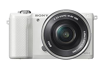 【中古】SONY α5000 パワーズームレンズキットホワイト／デジタル一眼