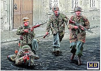 NEW GERMAN PARATROOPERS WW II ERA 135 MASTER BOX 35145.