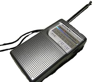 【中古】(良い)SONY FM/AMハンディーポータブルラジオ ICF-P21