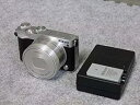 【中古】(良い)Nikon ミラーレス一眼 Nikon1 J5 標準パワーズームレンズキット シルバー J5HPLKSL