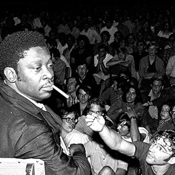 【中古】(良い)アン・アーバー・ブルース・フェスティヴァル 1969 （2CD）【メーカー名】【メーカー型番】【ブランド名】【商品説明】アン・アーバー・ブルース・フェスティヴァル 1969 （2CD）画像はイメージ写真ですので付属品など画像の通りではないこともございます。付属品については商品タイトルに記載がない場合がありますので、ご不明な場合はメッセージにてお問い合わせください。当店ではレコード盤には商品タイトルに［レコード］と表記しております。表記がない物はすべてCDですのでご注意ください。当店では初期不良に限り、商品到着から7日間は返品を 受付けております。お問い合わせ・メールにて不具合詳細をご連絡ください。他モールとの併売品の為、完売の際はキャンセルご連絡させて頂きます。中古品の商品タイトルに「限定」「初回」「保証」「DLコード」などの表記がありましても、特典・付属品・帯・保証等は付いておりません。電子辞書、コンパクトオーディオプレーヤー等のイヤホンは写真にありましても衛生上、基本お付けしておりません。※未使用品は除く品名に【import】【輸入】【北米】【海外】等の国内商品でないと把握できる表記商品について国内のDVDプレイヤー、ゲーム機で稼働しない場合がございます。予めご了承の上、購入ください。掲載と付属品が異なる場合は確認のご連絡をさせて頂きます。ご注文からお届けまで1、ご注文⇒ご注文は24時間受け付けております。2、注文確認⇒ご注文後、当店から注文確認メールを送信します。3、お届けまで3〜10営業日程度とお考えください。4、入金確認⇒前払い決済をご選択の場合、ご入金確認後、配送手配を致します。5、出荷⇒配送準備が整い次第、出荷致します。配送業者、追跡番号等の詳細をメール送信致します。6、到着⇒出荷後、1〜3日後に商品が到着します。　※離島、北海道、九州、沖縄は遅れる場合がございます。予めご了承下さい。お電話でのお問合せは少人数で運営の為受け付けておりませんので、お問い合わせ・メールにてお願い致します。営業時間　月〜金　11:00〜17:00★お客様都合によるご注文後のキャンセル・返品はお受けしておりませんのでご了承ください。0