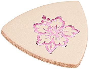 (中古品)【Famous】 ウクレレ用 レザーピック (ハイビスカス)【メーカー名】Famous【メーカー型番】Famous レザーピック【ブランド名】FAMOUS【商品説明】【Famous】 ウクレレ用 レザーピック (ハイビスカス)この度はご来店誠に有難うございます！当店では初期不良に限り、商品到着から7日間は返品を受付けております。ご注文後のお客様都合での返品はお受けしておりませんのでご了承ください。他モールとの併売を行っておりますので、万が一売り切れの場合はご連絡させて頂きます。当店の・品は、お客様から買い取りました中古扱い品です。ご注文からお届けまで1、ご注文⇒ご注文は24時間受け付けております。2、注文確認⇒ご注文後、当店から注文確認メールを送信します。3、在庫確認⇒お届けまで3日から10日程度とお考え下さい。商品によってはお取り寄せさせていただきますので、通常よりお時間がかかる場合があります。その際はご連絡させていただきますのでご了承願います。当店は少人数運営のため、電話でのお問い合わせは受け付けておりませんので、メールにてお願い致します。ご来店ありがとうございます。