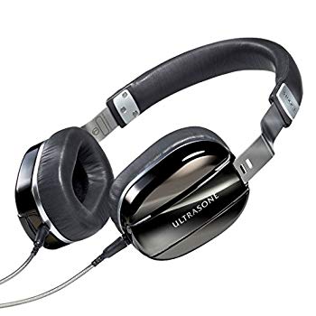 【中古品】ULTRASONE Edition M BlackPearl【メーカー名】ULTRASONE【メーカー型番】16015【ブランド名】ULTRASONE【商品説明】ULTRASONE Edition M BlackPearl・イヤーカップに、耐久性と高級感を兼ね備えたメタリック PVD コーティングを採用 （Edition M はマットルテニウムコーティング）・ヘッドパッド / イヤーパッドにシープスキンを採用・30mm チタンプレイテッドマイラードライバー・自然な音像定位を実現する S-Logic Plus テクノロジー・職人が一台づつ丁寧に組み上げる「Made in Germany」当店では初期不良に限り、商品到着から7日間は返品を 受付けております。万が一、品切れの場合は2週間程度でお届け致します。""ご注文からお届けまで""1、ご注文⇒ご注文は24時間受け付けております。2、注文確認⇒ご注文後、当店から注文確認メールを送信します。3、在庫確認⇒国内在庫：3〜5日程度でお届け。　海外在庫：2週間程度でお届け。""　※中古品は受注後に、再メンテナンス、梱包しますので　お届けまで3日〜7日程度とお考え下さい。""　※在庫切れの場合はご連絡させて頂きます。4、入金確認⇒前払い決済をご選択の場合、ご入金確認後、配送手配を致します。5、出荷⇒配送準備が整い次第、出荷致します。配送業者、追跡番号等の詳細をメール送信致します。6、到着⇒出荷後、1〜3日後に商品が到着します。　※離島、北海道、九州、沖縄は遅れる場合がございます。予めご了承下さい。ご来店ありがとうございます。