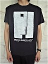 NeIL BarreTT（ニール バレット）【BAUHAUS SERIES/GRAPHITE AUSSTELLUNG T-SHIRT】”EASY DROPPED SHOULDER FIT”バウハウス”エキシビションフライヤー”プリントTee★BLACK★