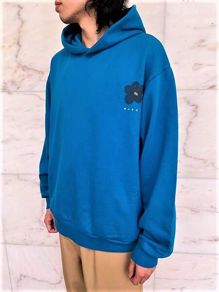 MARNI（マルニ）【BLACK DAISY PRINT BLUE COTTON HOODED SWEATSHIRT】