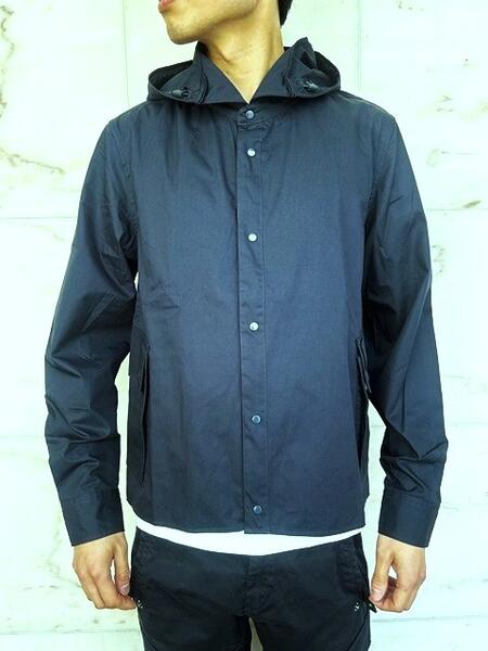 C.P.COMPANY(シー・ピー・カンパニー）METROPOLIS SERIES【GABARDINE HOODED SHIRT】