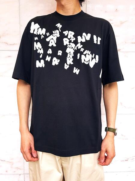 Rakuten - MARNI（マルニ）【BLACK JERSEY COTTON T-SHIRT WITH MARNI CAOS LOGO】クルーネックショートスリーブ