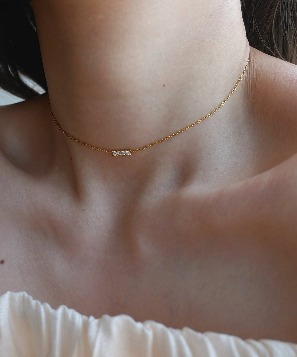 CREAjewelryのミニホリゾンタルバーネックレス｜ペンダント ネックレス チョーカー ミニ バー ステンレス ゴールド レディース つけっぱなし OK 金アレ 対応 316L サージカルステンレス クレアジュエリー｜アングル2