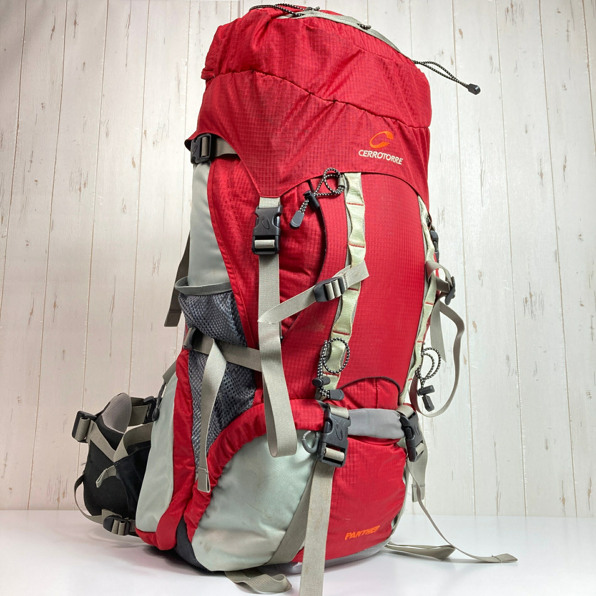 【OneSize レッド系】 Cerrotorre ( セロトーレ ) パンサー Panther コーラルレッド×パールグレー ナイロン バッグ ストレージ バックパック 容量【55L～79L】 z00052472 コーラルレッド×パールグレー 容量【55L～79