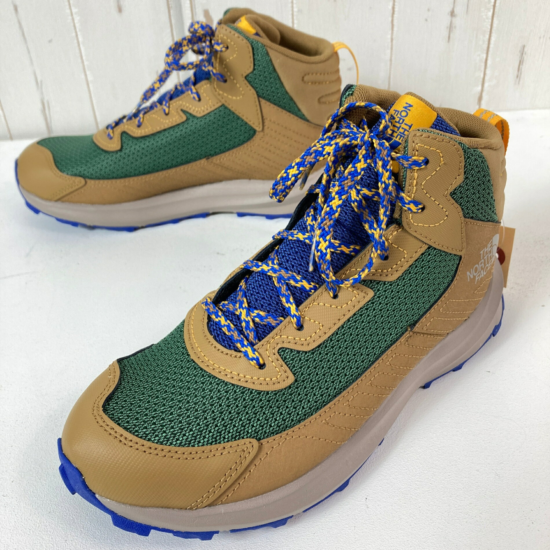 樂天商城 - 【Boy's 23.5cm ベージュ系】 The North Face ( ザ・ノースフェイス ) ユース ファストパック ハイカー ミッド ウォータープルーフ K Fastpack Mid WP BG フットウェア トレッキングブーツ z00056642 BG トレッキング
