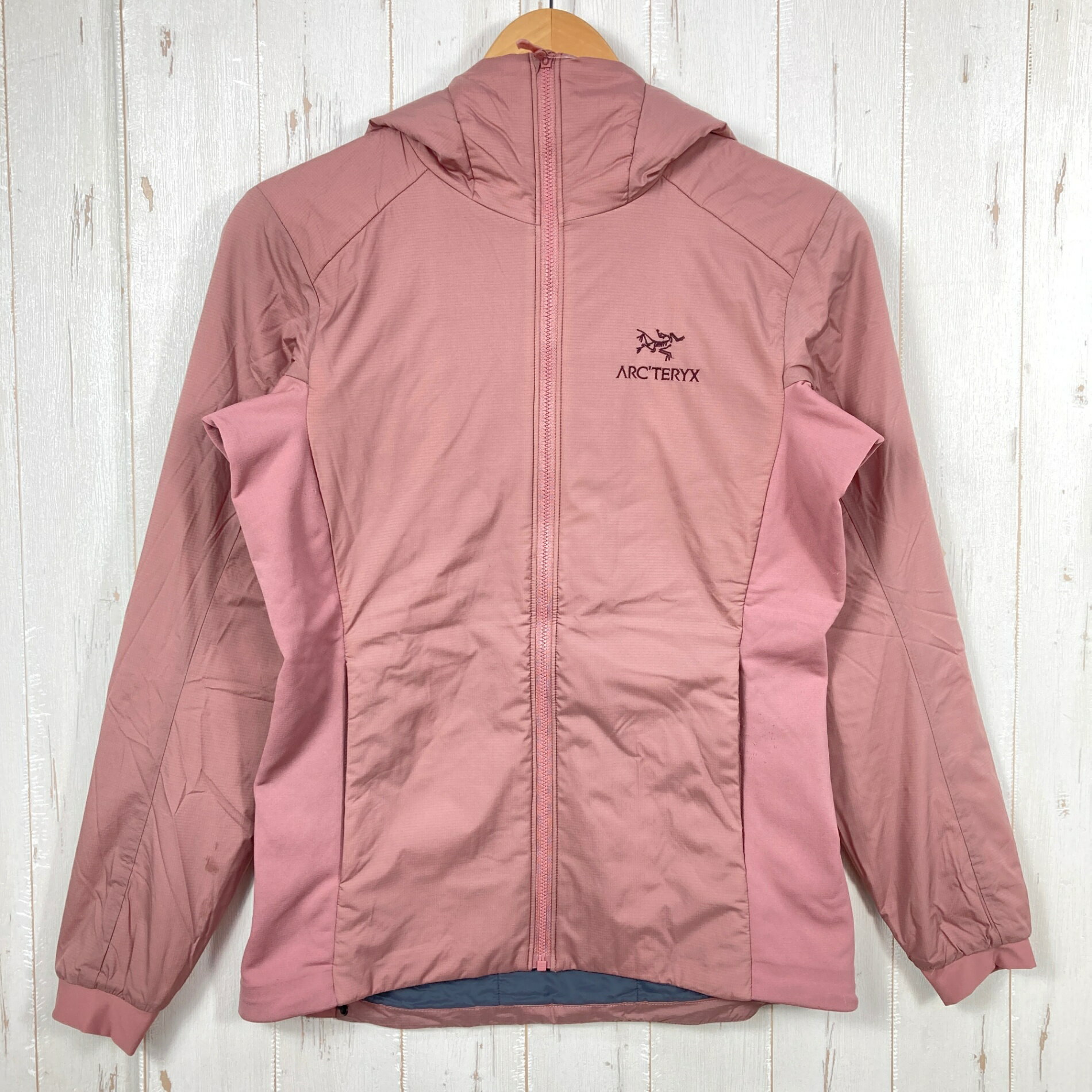 乐天商城 - 【Women's XS ピンク系】 Arcteryx ( アークテリクス ) アトム LT フーディ Atom LT Hoody 化繊ダウン ウェア トップス アウター ジャケット 化繊インサレーション z00057387 化繊インサレーション アウター ジャケット