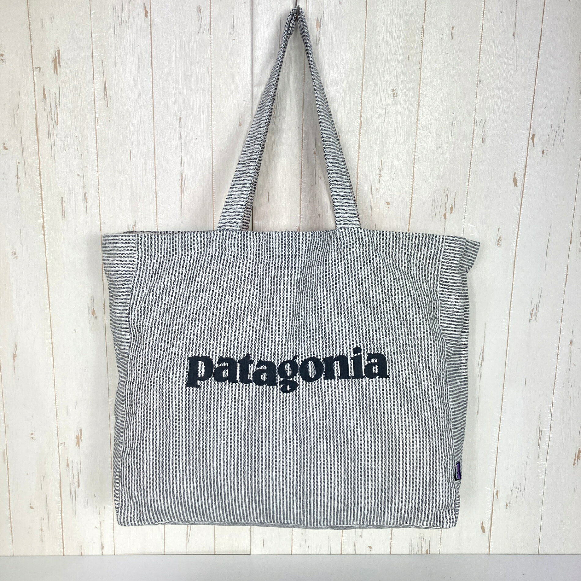 乐天商城 - 【OneSize ホワイト系】 2022 Patagonia ( パタゴニア ) リサイクル オーバーサイズ トート Recycled Oversized Tote FIFS コットン バッグ ストレージ トートバッグ z00057887 FIFS トートバッグ バ