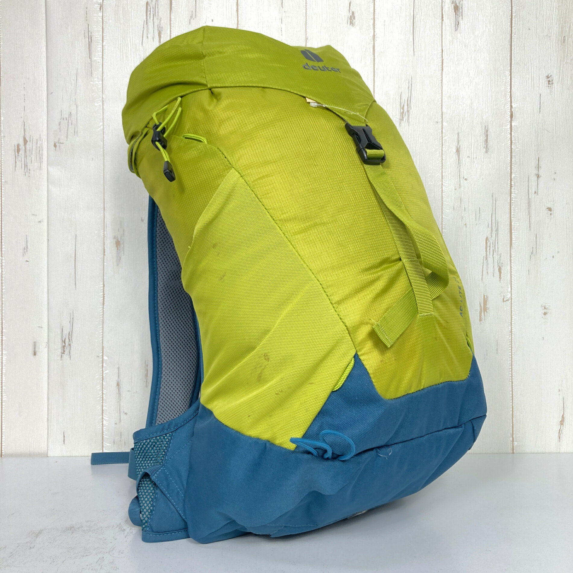 樂天商城 - 【OneSize グリーン系】 Deuter ( ドイター ) エアコンフォート ライト 24 AC Lite 24 モス / アークティック バッグ ストレージ バックパック デイパック 容量【～29L】 z00057856 モス / アークティック デイパック