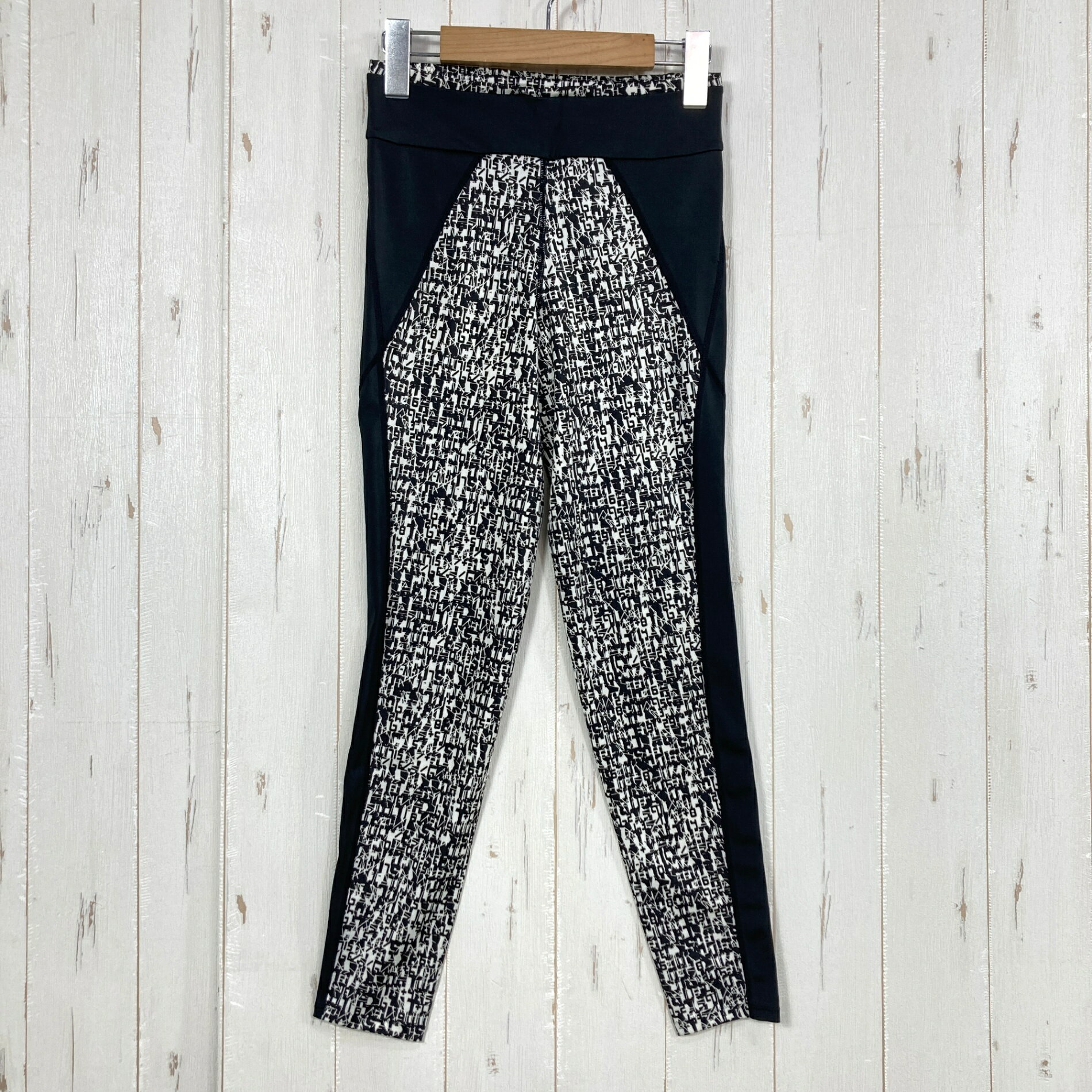 【Women's M】【Women's M ブラック系】Cw-X ( シーダブリューエックス ) ヨガ タイツ Yoga Tights ポリエステル ウェア ボトムス タイツ z00058477 ブラック系 ウェア ボトムス タイツ ・セカンドギア在庫コード: IT53ZN7EC8S2（お問い合わせの際はこちらをお伝え下さい） ・メーカー: Cw-X ( シーダブリューエックス ) ・型番: JCY-269 ■生産情報 ・生産国: 日本 ( Japan ) ■素材情報 ・組成: ポリエステル80% / ポリウレタン20% ■サイズ情報 ・Fit: Asian ・Gender/Age: Women's ・代表サイズ: M ■カラー ・カラー系統: ブラック系 ・カラー系統2: ホワイト系 ■コンディション ・グレード: 中古B ※グレーディング目安　 ├ 新品：当店オリジナル製品 ├ 未使用：新古品 ├ 中古S：新品同様 ├ 中古A：美中古 ├ 中古B：良い状態の中古 ├ 中古C：通常使用可能な中古 └ 中古D：通常使用困難な中古 ・コンディション詳細・備考: ■状態スコア：70 / 100 点 ■状態明細：旧モデル / 【II】経年考慮 / 微細な使用感 ■採寸値・実測値 ※全て外寸値です。また、手作業による採寸および簡易な秤による計測のため、誤差はご容赦下さい。 ・総丈: 80cm ・平置胴囲: 60cm ・最大胴囲: 66cm ・股下: 62cm ・股上: 26cm ・わたり: 21cm ・すそ幅: 10cm ・総重量（付属品等含む）: 157g ※ ネコポス・圧縮梱包にご理解・ご協力をお願いします ※ こちらのお品物は基本的に『ネコポス』での発送となります。郵便ポストへの投函にて配達完了となります。また、出荷から配達までの追跡は宅急便と同様に可能ですのでご安心下さい。 当店では、コンパクトに梱包することが可能なお品物につきましては『ネコポス』での発送とさせて頂いております。ウェア・バッグ等の一部ファブリック系商品につきましては、『ネコポス』のシビアなサイズ規定を確実にクリアするため、脱気式圧縮袋を使用する場合がございます。それにより、お品物にシワ等が生じる可能性がございます。また、箱に収納されている状態のお品物（未開封品含む）につきましても、箱から出した状態にて梱包させて頂く可能性がございます。 当店では、原則として全品送料無料（店舗負担）にて発送をさせて頂いております。ですが、近年の燃料費・人件費・物価高騰により運送会社送料も上昇傾向にあり、送料の負担・吸収は年々難しくなってきております。お気軽にご注文頂けるよう、引き続き送料無料サービスを継続して参るため、何卒ご理解・ご協力のほどよろしくお願い致します。 なお、『ネコポス』での発送および圧縮梱包にご了承頂けない場合は、ご注文時に別の配送方法を選択下さい。