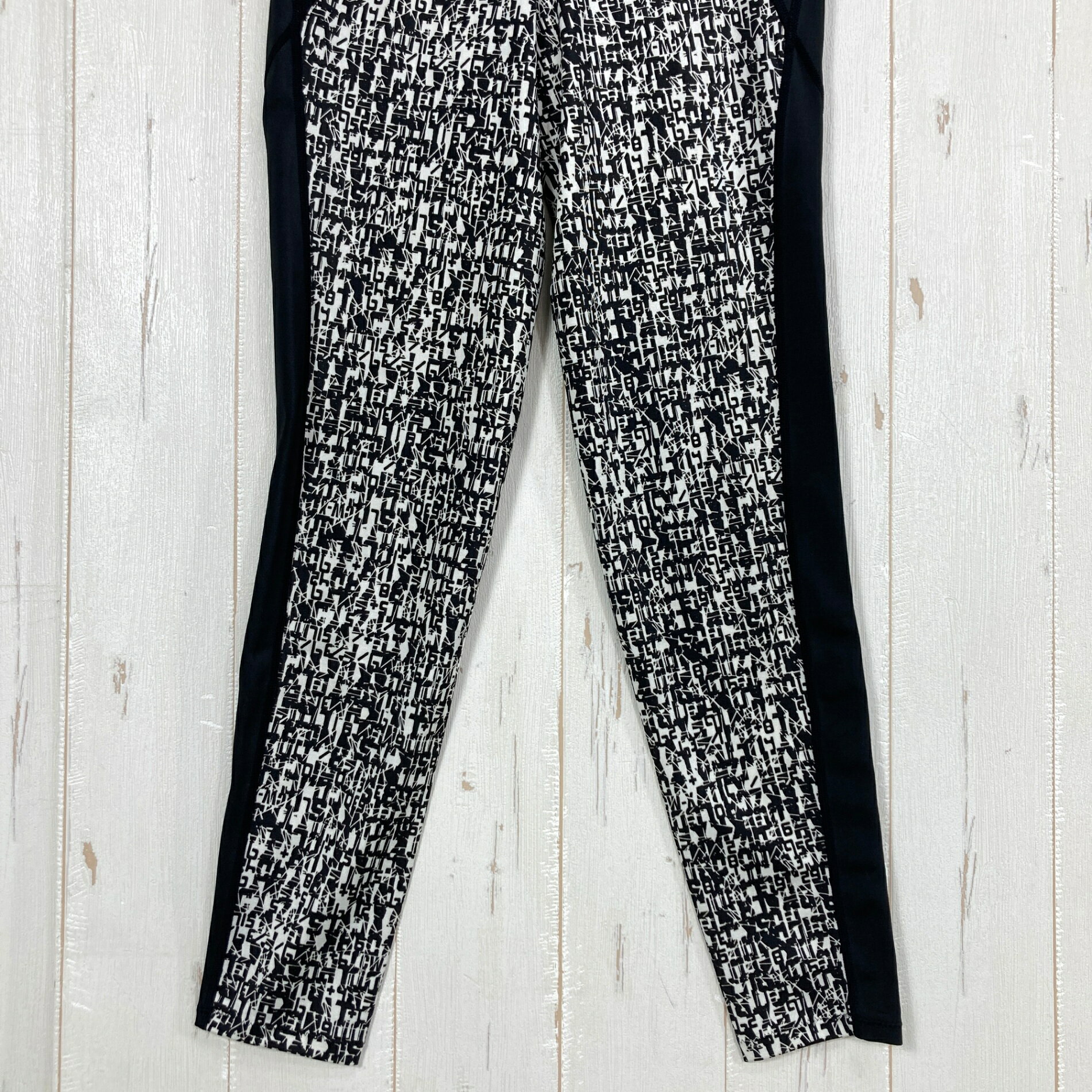 【Women's M ブラック系】 Cw-X ( シーダブリューエックス ) ヨガ タイツ Yoga Tig...