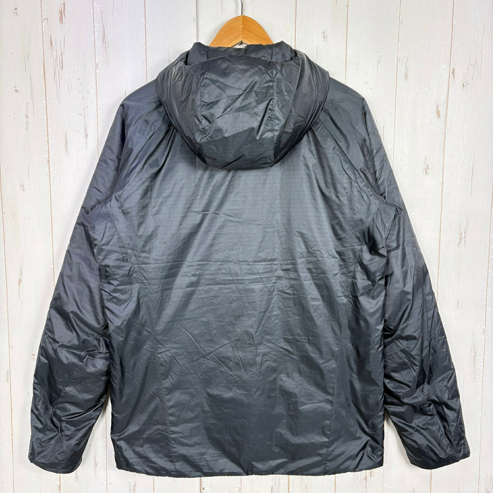 セカンドギア 2ndGear 楽天市場店の【Men's S ブラック系】 Houdini ( フーディニ ) ダンフリ Dunfri TrueBlack 化繊ダウン ウェア トップス アウター ジャケット 化繊インサレーション プリマロフト・ゴールド・インサレーション z00057978 TrueBlack｜アングル2