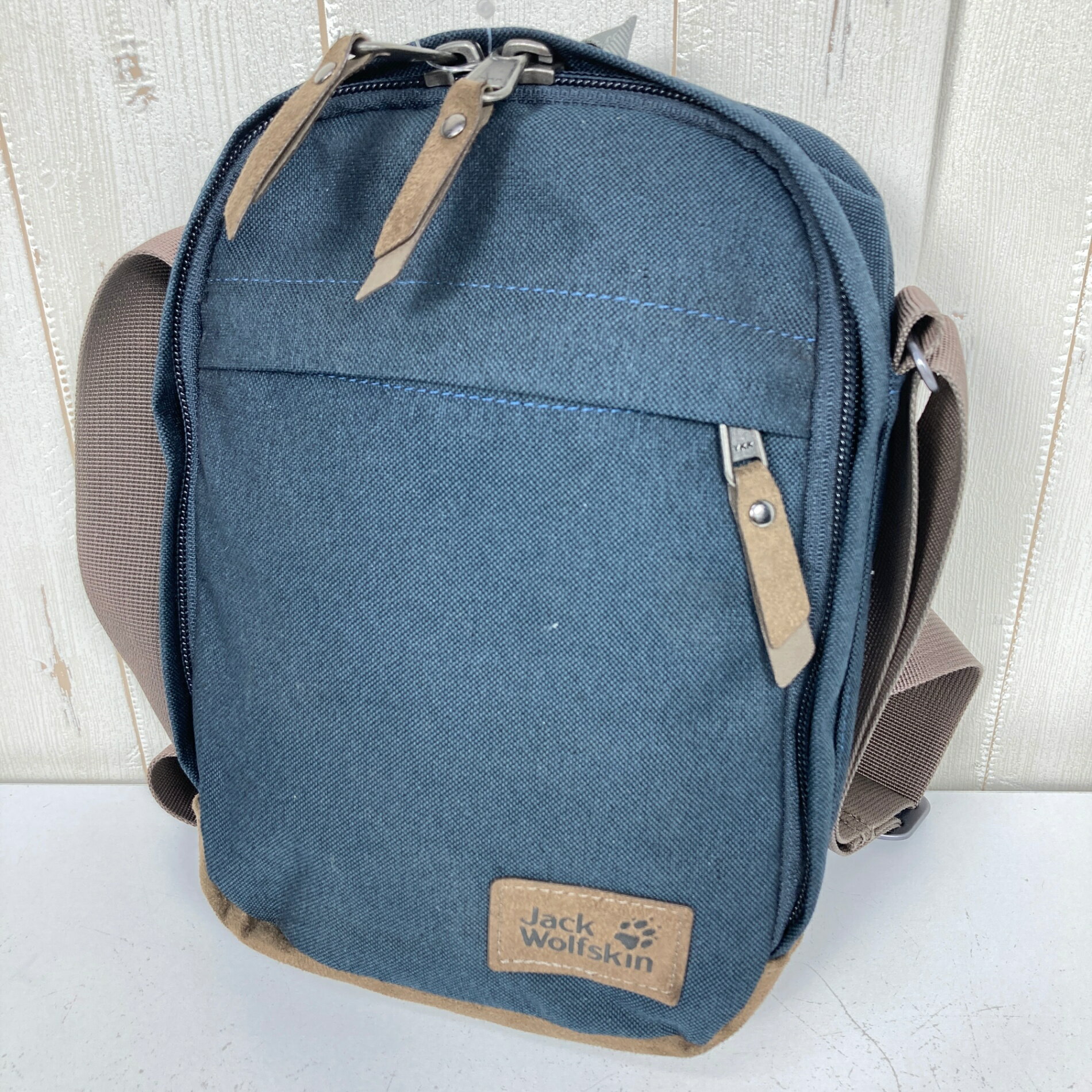 【OneSize ネイビー系】 Jackwolfskin ( ジャックウルフスキン ) ヒースロー バッ...