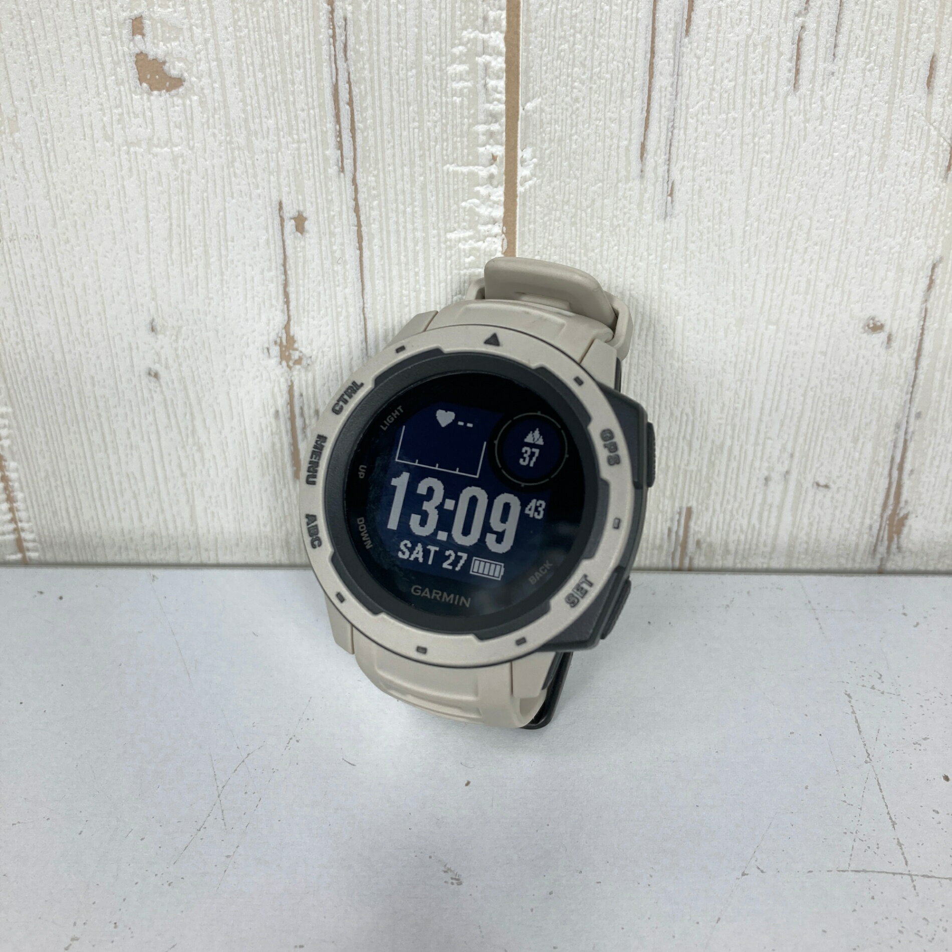 【OneSize ベージュ系】 Garmin ( ガーミン ) インスティンクト ツンドラ Instinct Tundra 電子機器 精密機器 アウトドアウォッチ 時計 z00059651 アウトドアウォッチ 時計 電子機器 精密機器