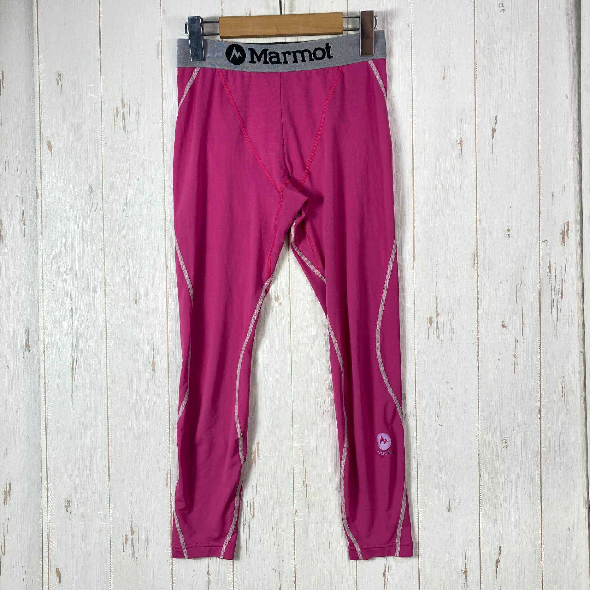 【Women's S/M】【Women's S/M ピンク系】Marmot ( マーモット ) ドライクライム ボディーフィット タイツ Driclime Body Fit Tight ポリエステル ウェア ボトムス タイツ z00059864 ピンク系 ウェア ボトムス タイツ ・セカンドギア在庫コード: ITRR4CEK8RFS（お問い合わせの際はこちらをお伝え下さい） ・メーカー: Marmot ( マーモット ) ・型番: MJP-F9570W ■生産情報 ・生産国: 中国 ( China ) ■素材情報 ・組成: ポリエステル90% / ポリウレタン10% ■サイズ情報 ・Gender/Age: Women's ・代表サイズ: S/M ■カラー ・カラー系統: ピンク系 ■コンディション ・グレード: 中古A ※グレーディング目安　 ├ 新品：当店オリジナル製品 ├ 未使用：新古品 ├ 中古S：新品同様 ├ 中古A：美中古 ├ 中古B：良い状態の中古 ├ 中古C：通常使用可能な中古 └ 中古D：通常使用困難な中古 ・コンディション詳細・備考: ■状態スコア：76 / 100 点 ■状態明細：旧モデル / 微細な使用感 / 微細なスレ（ウエスト回りなどの各所） ■採寸値・実測値 ※全て外寸値です。また、手作業による採寸および簡易な秤による計測のため、誤差はご容赦下さい。 ・平置胴囲: 62cm ・最大胴囲: 78cm ・股下: 56cm ・股上: 23cm ・わたり: 23cm ・すそ幅: 11cm ・総重量（付属品等含む）: 72g ※ ネコポス・圧縮梱包にご理解・ご協力をお願いします ※ こちらのお品物は基本的に『ネコポス』での発送となります。郵便ポストへの投函にて配達完了となります。また、出荷から配達までの追跡は宅急便と同様に可能ですのでご安心下さい。 当店では、コンパクトに梱包することが可能なお品物につきましては『ネコポス』での発送とさせて頂いております。ウェア・バッグ等の一部ファブリック系商品につきましては、『ネコポス』のシビアなサイズ規定を確実にクリアするため、脱気式圧縮袋を使用する場合がございます。それにより、お品物にシワ等が生じる可能性がございます。また、箱に収納されている状態のお品物（未開封品含む）につきましても、箱から出した状態にて梱包させて頂く可能性がございます。 当店では、原則として全品送料無料（店舗負担）にて発送をさせて頂いております。ですが、近年の燃料費・人件費・物価高騰により運送会社送料も上昇傾向にあり、送料の負担・吸収は年々難しくなってきております。お気軽にご注文頂けるよう、引き続き送料無料サービスを継続して参るため、何卒ご理解・ご協力のほどよろしくお願い致します。 なお、『ネコポス』での発送および圧縮梱包にご了承頂けない場合は、ご注文時に別の配送方法を選択下さい。