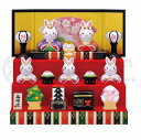 錦彩 うさぎ雛(三段飾り) ひな人形 日本製 陶器 レトロ 置物 オブジェ 飾り物 置き物 和モダン 和風 和雑貨 国産 和テイスト 和室 かわいい おしゃれ 雛人形 小さい コンパクト 女の子 ひな祭り