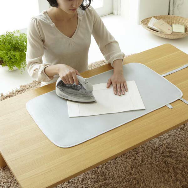 送料無料 くるくるアイロンマット アルミ
