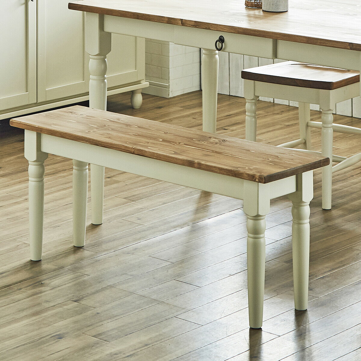 ダイニングベンチ 2人掛け 長椅子 木製 北欧 フレンチカントリー おしゃれ かわいい ホワイト ロングチェア ラベンダー 食卓椅子 イス いす シャビー アンティーク レトロ 女の子 2人用 天然木 木目 白色 2P 轆轤 ベンチ bench 無垢材 天然木 デザイン 一人暮らし