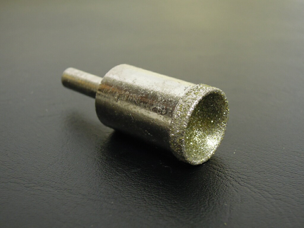 〇メール便無料 カップ型　直径17mm　6mm軸　　ダイヤモンドビット　ストーンブレスレット制作、丸い形に整える事が出来る