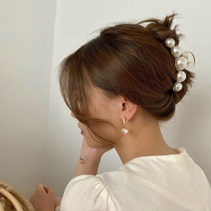 樂天商城 - パール ビッグパール 大 中 小 ヘアクリップ キャッチクリップ ヘッドドレス ヘアアクセサリー ヘア 大人 上品 エレガント 華奢 アクセサリー レディース お出かけ オフィス OL ins 韓国 旅行 結婚式 ママ ママファッション ガール