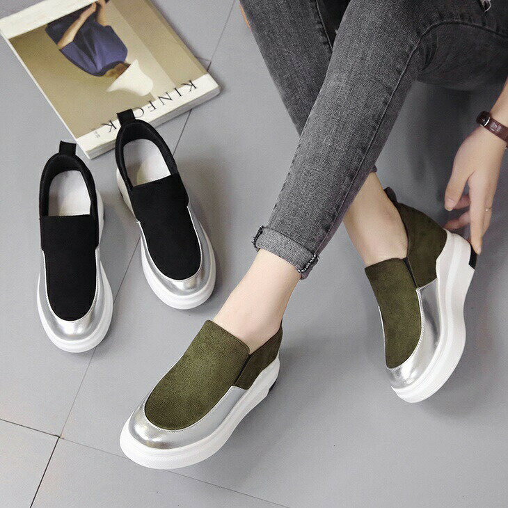 スニーカー スリッポン レディース 厚底 カジュアル スタイリッシュ かわいい おしゃれ フラットシューズ ローカット 黒 ブラック 白 ホワイト シルバー グリーン ベーシック ライン シンプル シューズ 定番 靴 夏 楽ちん ぺたんこ
