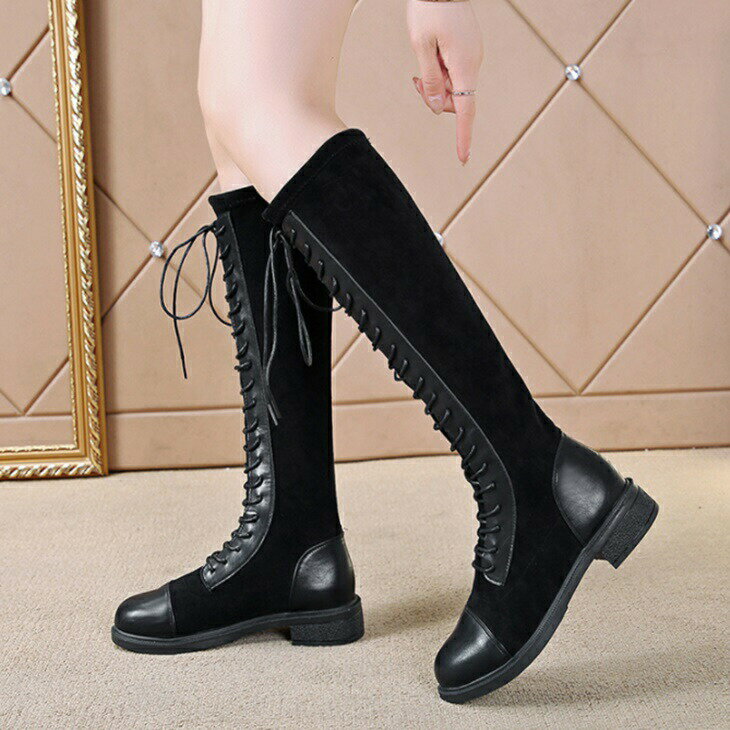 マーティンベルベットブーツ 刺繍付き 平底ブーツ ロングブーツ 柔らかブーツ 大人カジュアル 大人コーデ 秋冬コーデ アラサーコーデ アラフォーコーデ 大人韓国コーデ ワンマイルコーデ 大人可愛いコーデ ママコーデ ins