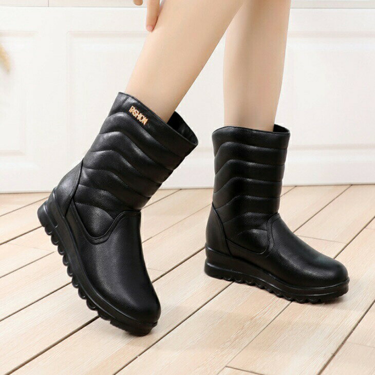 樂天商城 - 防水温かブーツ スノーブーツ 滑り止め 滑らないブーツ 防寒 雪道 温かブーツ サイドジッパー 雪道ブーツ タウンブーツ 大人のブーツ 冬ブーツ 大人コーデ 大人カジュアル アラサーコーデ アラサーファッション ママコーデ 大人韓国コーデ