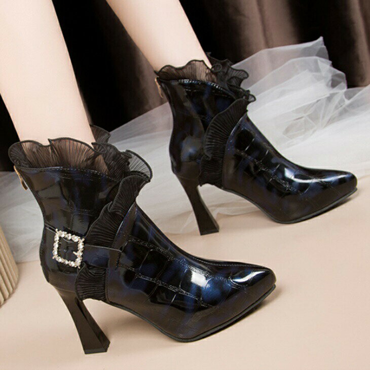 樂天商城 - メッシュフリル付きショートブーツ サイドビシュー付き ミドルヒール 丈夫なハイヒール シンプル ブーツ ショートブーツ シューズ 靴 デザイン ファッション 美脚 秋 冬 レディース ins デート 韓国 トレンド ママ ガール